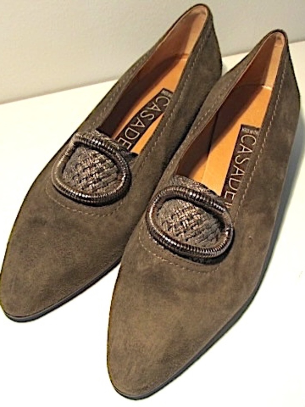 NWOT CasaDei Vintage Embellished Loafers, Size 6